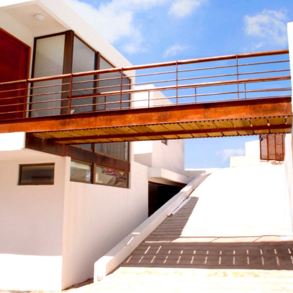 Exterior08